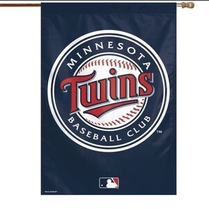MINNESOTA TWINS Vertical FLAG MLB Baseball INDOOR Outdoor Team Decor